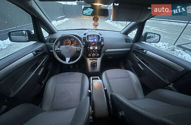 Минивэн Opel Zafira 2011 в Львове