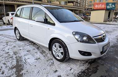 Минивэн Opel Zafira 2013 в Киеве