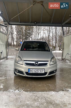 Мінівен Opel Zafira 2005 в Тернополі