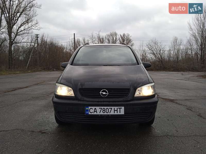 Минивэн Opel Zafira 1999 в Шполе