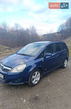 Минивэн Opel Zafira 2008 в Вижнице