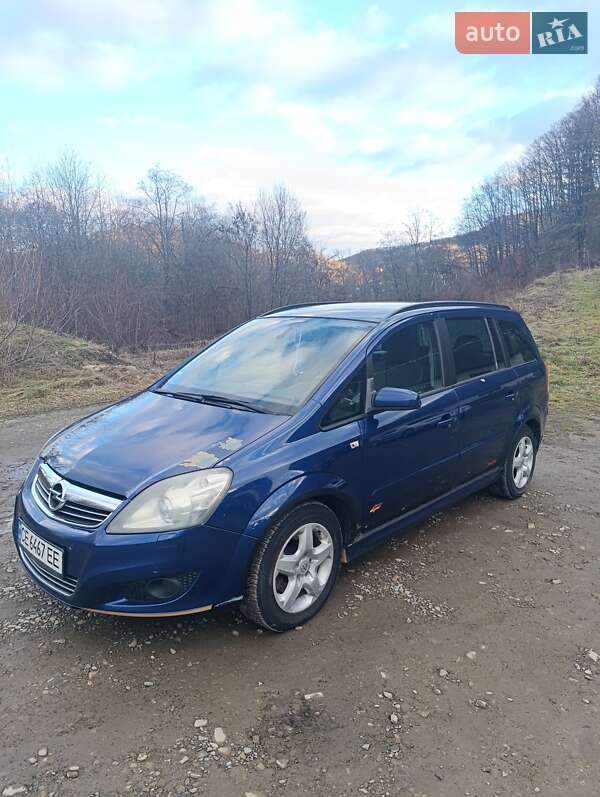 Минивэн Opel Zafira 2008 в Вижнице