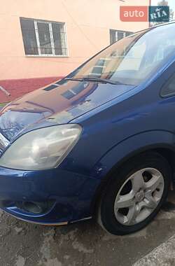 Минивэн Opel Zafira 2008 в Вижнице