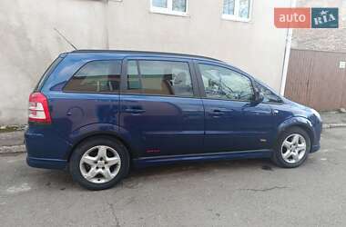 Минивэн Opel Zafira 2008 в Вижнице