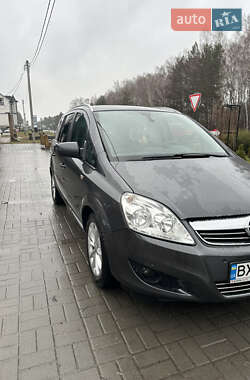 Минивэн Opel Zafira 2011 в 