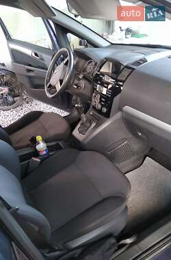 Минивэн Opel Zafira 2011 в Дрогобыче