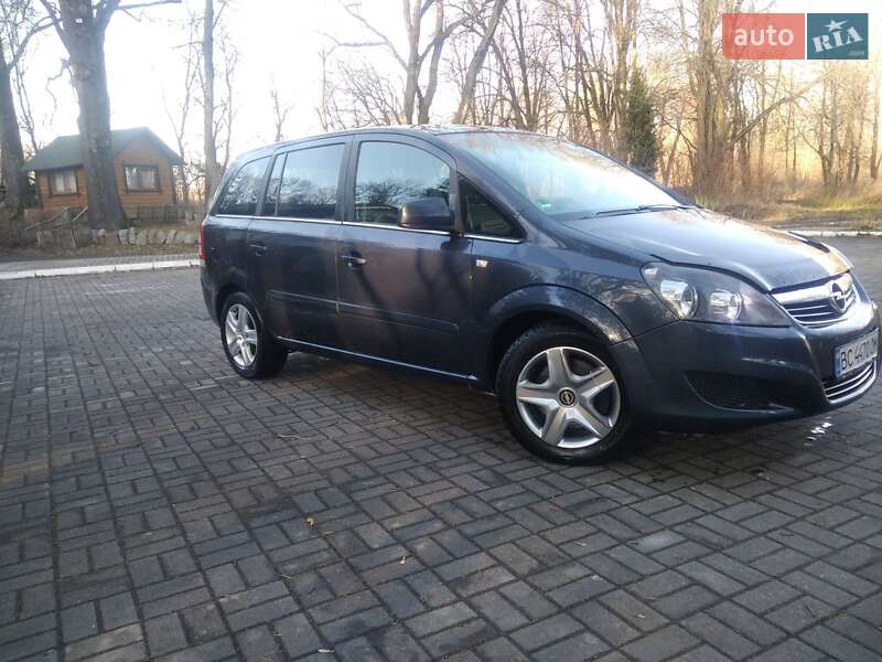 Opel Zafira 2011