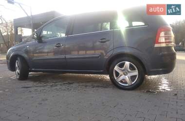 Минивэн Opel Zafira 2011 в Дрогобыче