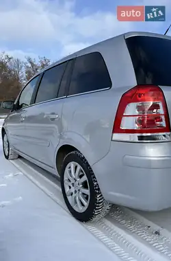 Opel Zafira 2011