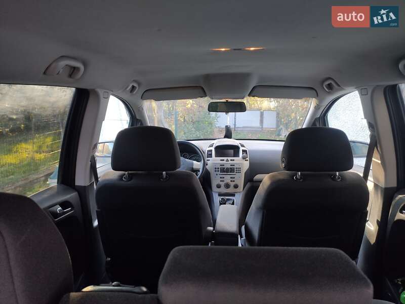 Мінівен Opel Zafira 2008 в Чернівцях