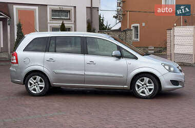 Мінівен Opel Zafira 2011 в Стрию