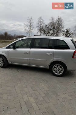 Минивэн Opel Zafira 2008 в Калуше