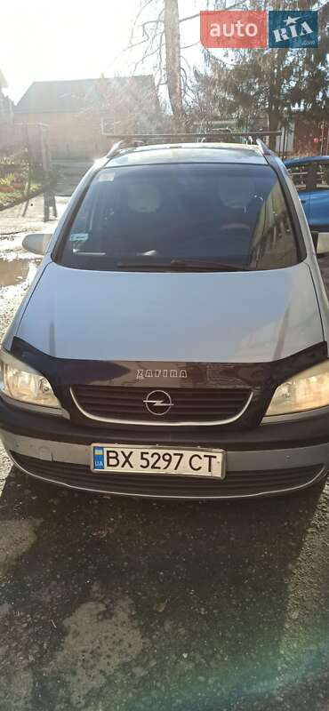 Минивэн Opel Zafira 2000 в Хмельницком