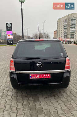 Минивэн Opel Zafira 2007 в Луцке