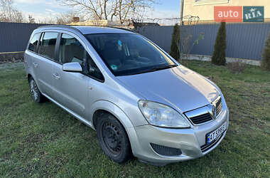 Минивэн Opel Zafira 2009 в Коломые