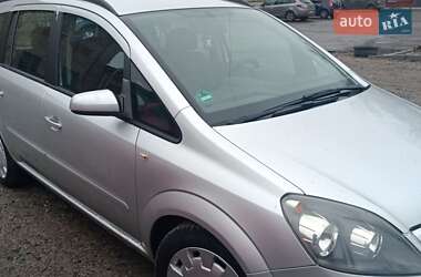 Минивэн Opel Zafira 2006 в Сумах