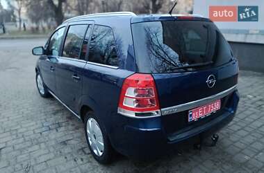 Минивэн Opel Zafira 2011 в Ивано-Франковске