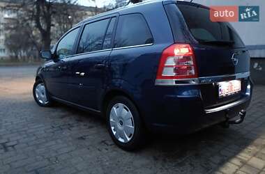 Минивэн Opel Zafira 2011 в Ивано-Франковске