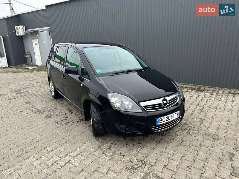 Opel Zafira 2011
