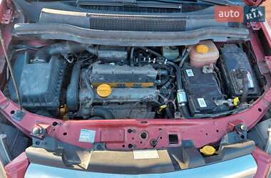 Минивэн Opel Zafira 2006 в 