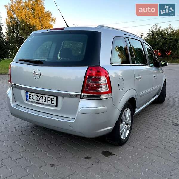 Минивэн Opel Zafira 2008 в Бродах