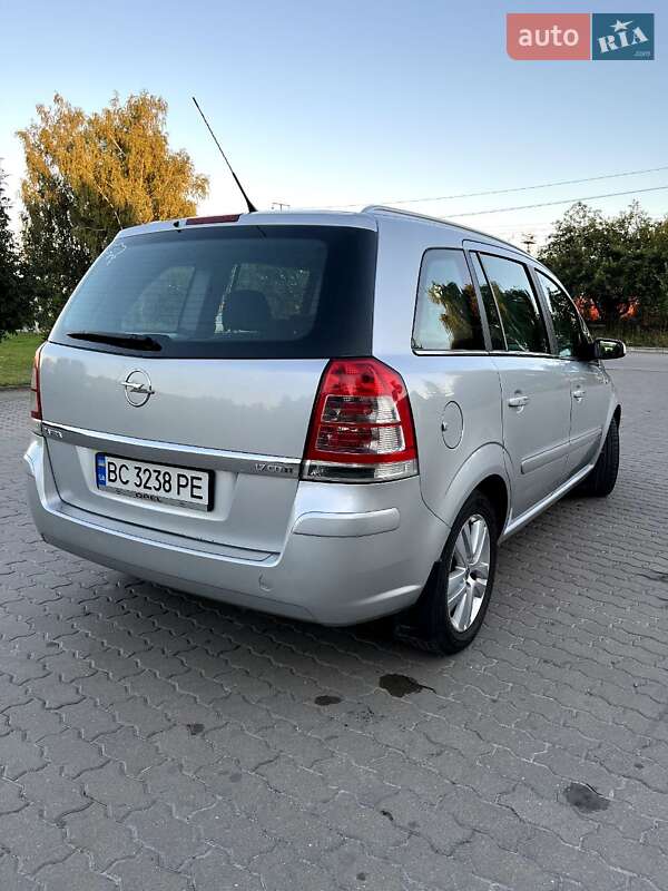 Минивэн Opel Zafira 2008 в Бродах