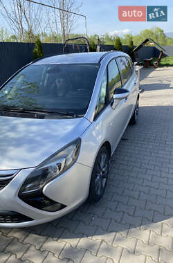 Мінівен Opel Zafira 2014 в Іршаві