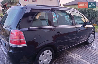 Минивэн Opel Zafira 2006 в Прилуках