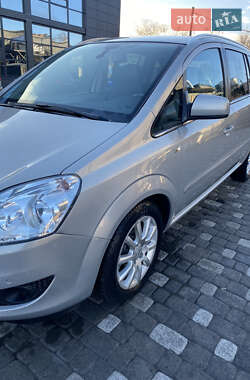 Мінівен Opel Zafira 2010 в Хмельницькому