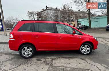 Минивэн Opel Zafira 2010 в Запорожье