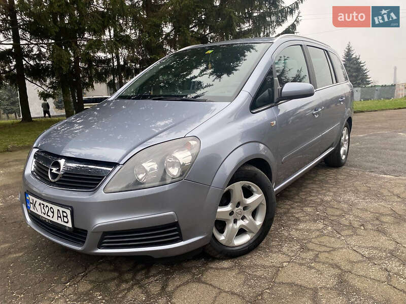 Мінівен Opel Zafira 2007 в Рівному
