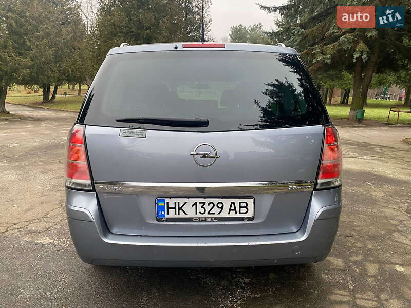 Мінівен Opel Zafira 2007 в Рівному