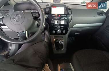 Мінівен Opel Zafira 2010 в Кам'янському