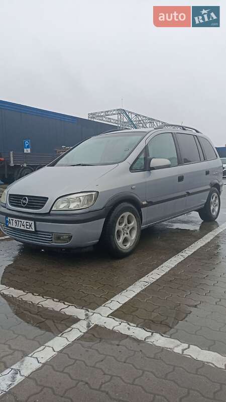 Минивэн Opel Zafira 1999 в Тлумаче