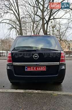 Минивэн Opel Zafira 2009 в Белой Церкви