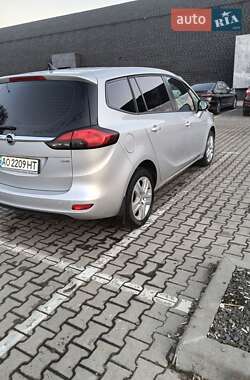 Минивэн Opel Zafira 2016 в Ужгороде