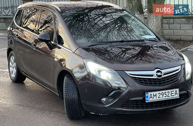 Минивэн Opel Zafira 2014 в Житомире