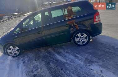 Минивэн Opel Zafira 2009 в 