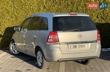 Мінівен Opel Zafira 2011 в Стрию