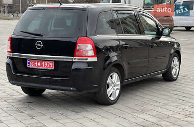 Мінівен Opel Zafira 2011 в Черкасах