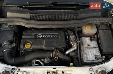 Минивэн Opel Zafira 2008 в 