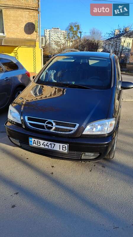 Минивэн Opel Zafira 2004 в Виннице