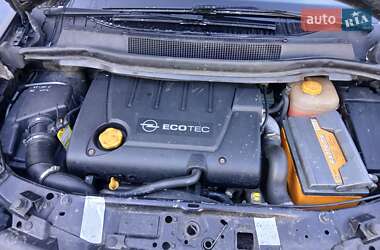 Минивэн Opel Zafira 2006 в 