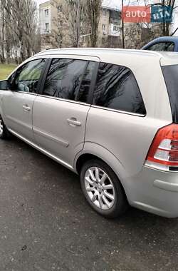 Минивэн Opel Zafira 2010 в Николаеве