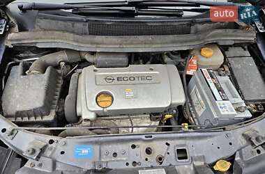 Минивэн Opel Zafira 2008 в 