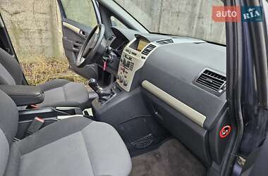 Минивэн Opel Zafira 2008 в 