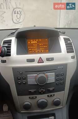 Минивэн Opel Zafira 2008 в Одессе