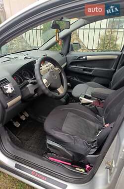 Мінівен Opel Zafira 2008 в  фото 11 Мінівен Opel Zafira 2008 в