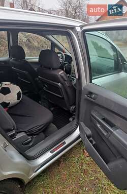 Мінівен Opel Zafira 2008 в  фото 15 Мінівен Opel Zafira 2008 в