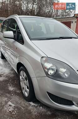 Минивэн Opel Zafira 2014 в Чернигове